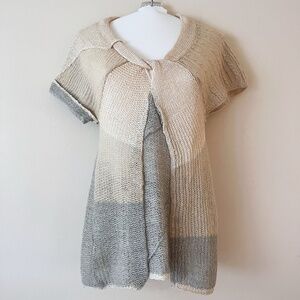 Anthropologie Cream and Grey Patchwork Short-sleeved Sweater